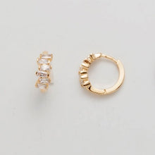 Load image into Gallery viewer, Zig Zag Baguette huggie