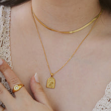 Load image into Gallery viewer, The Palm Arch Necklace