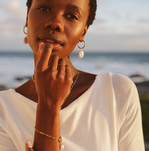 Load image into Gallery viewer, Single Pearl Cascade Hoop