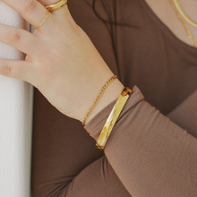 Load image into Gallery viewer, Figaro Bracelet