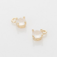 Load image into Gallery viewer, Moonstone huggie