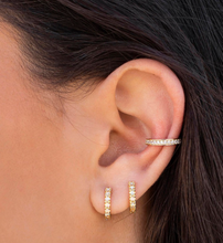 Load image into Gallery viewer, Opal huggie